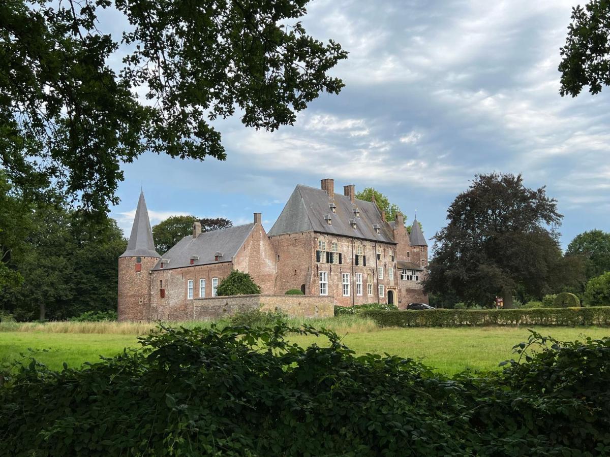 Supergezellig Vakantiehuis Met Hele Grote Tuin Bij Nijmegen Ewijk Exterior foto
